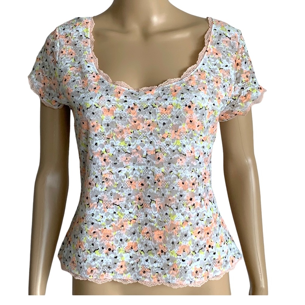 Victoria’s Secret women top short sleeve & lace stretchy size L